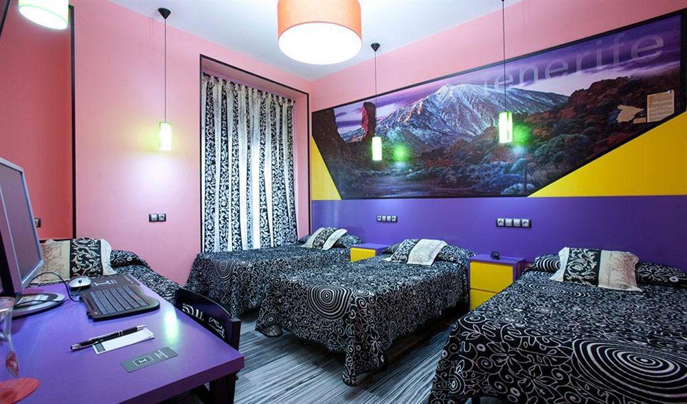 Jc Rooms Santa Ana Madrid Exterior photo