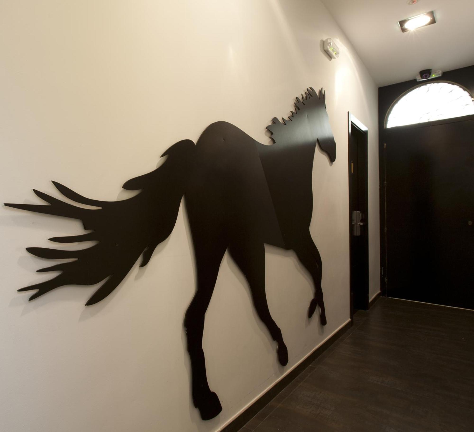 Jc Rooms Santa Ana Madrid Exterior photo