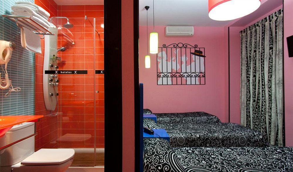 Jc Rooms Santa Ana Madrid Exterior photo