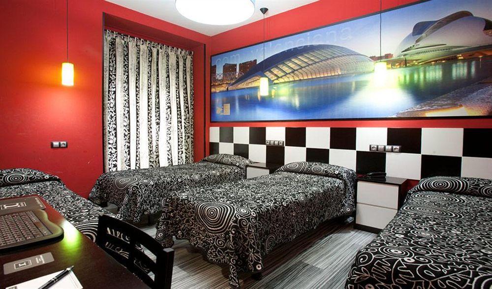 Jc Rooms Santa Ana Madrid Exterior photo