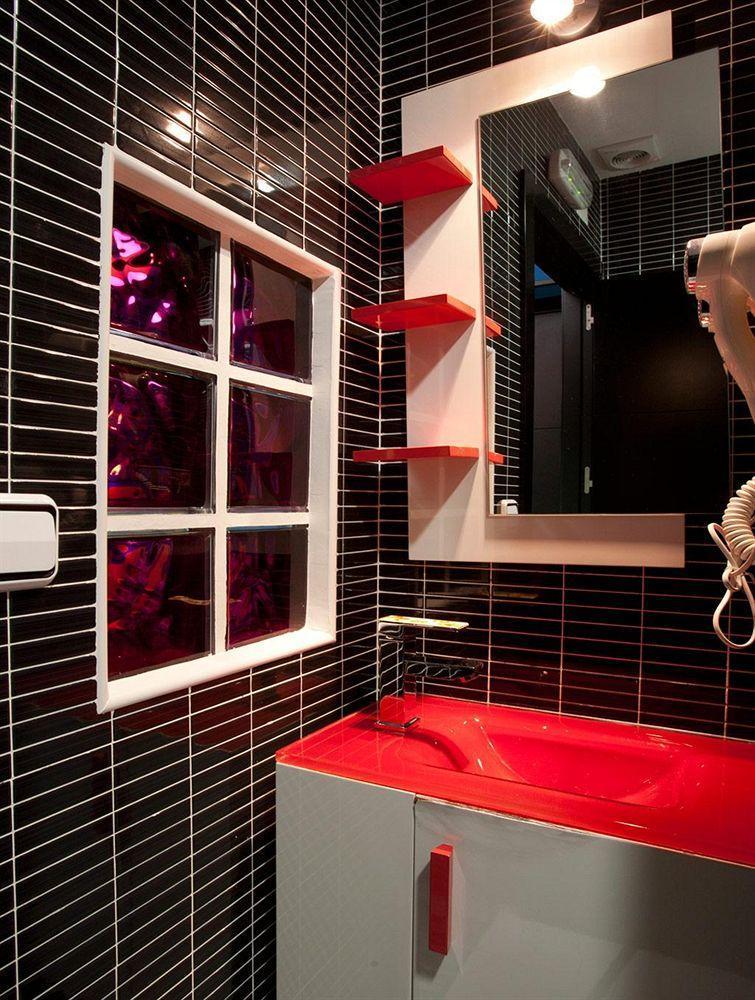 Jc Rooms Santa Ana Madrid Exterior photo