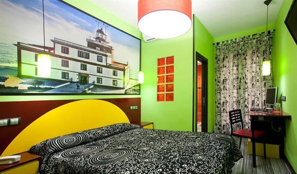 Jc Rooms Santa Ana Madrid Exterior photo